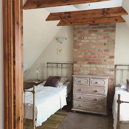 A.d.1894 Bed & Breakfast