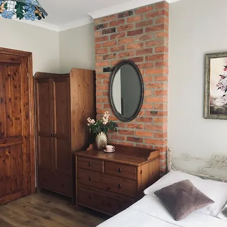 A.d.1894 Bed & Breakfast