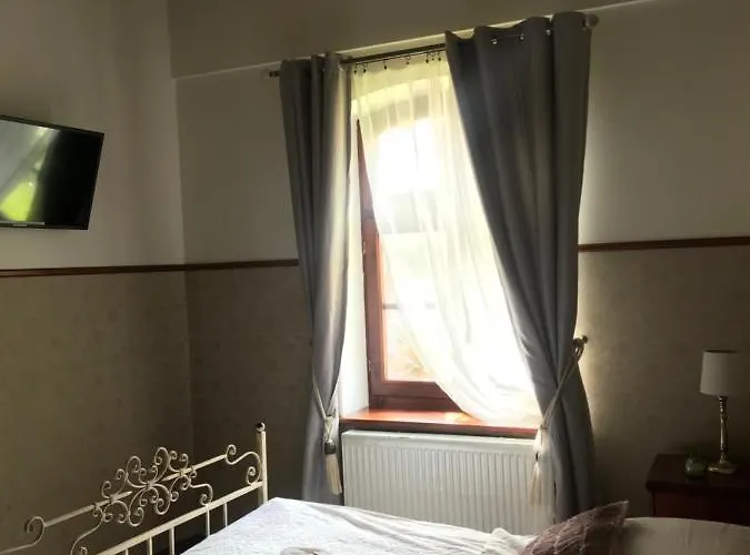 A.d.1894 Bed & Breakfast